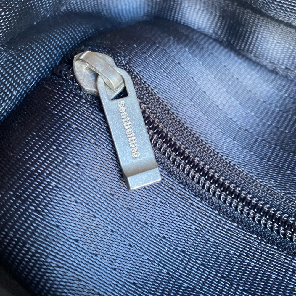 VINTAGE Harvey’s Original Seatbelt Travel Bag, Black - Picture 3 of 7
